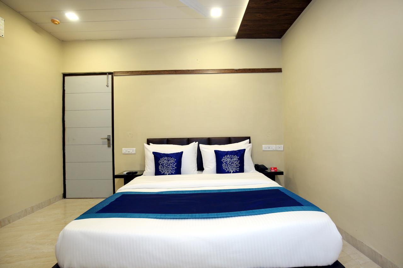 Chandīgarh Hotel 7 מראה חיצוני תמונה
