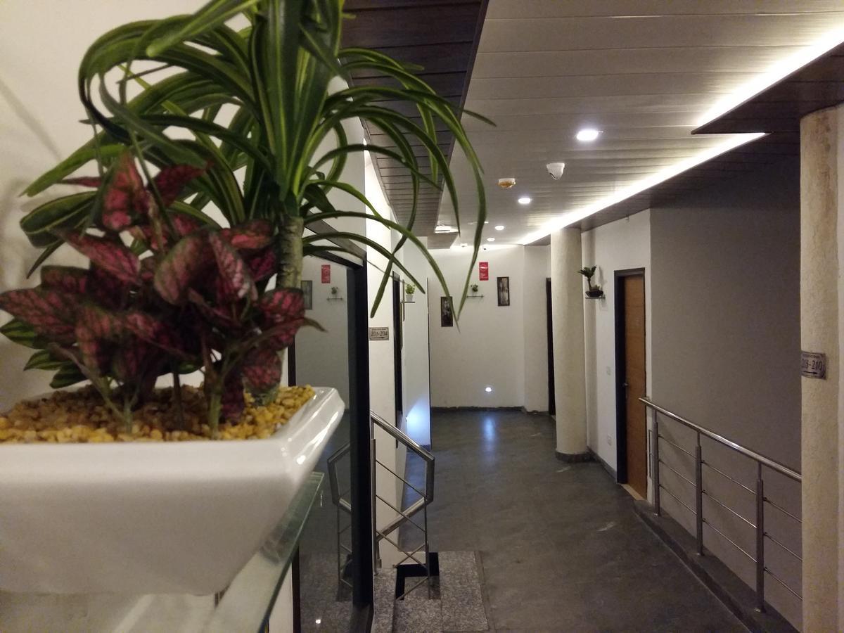 Chandīgarh Hotel 7 מראה חיצוני תמונה